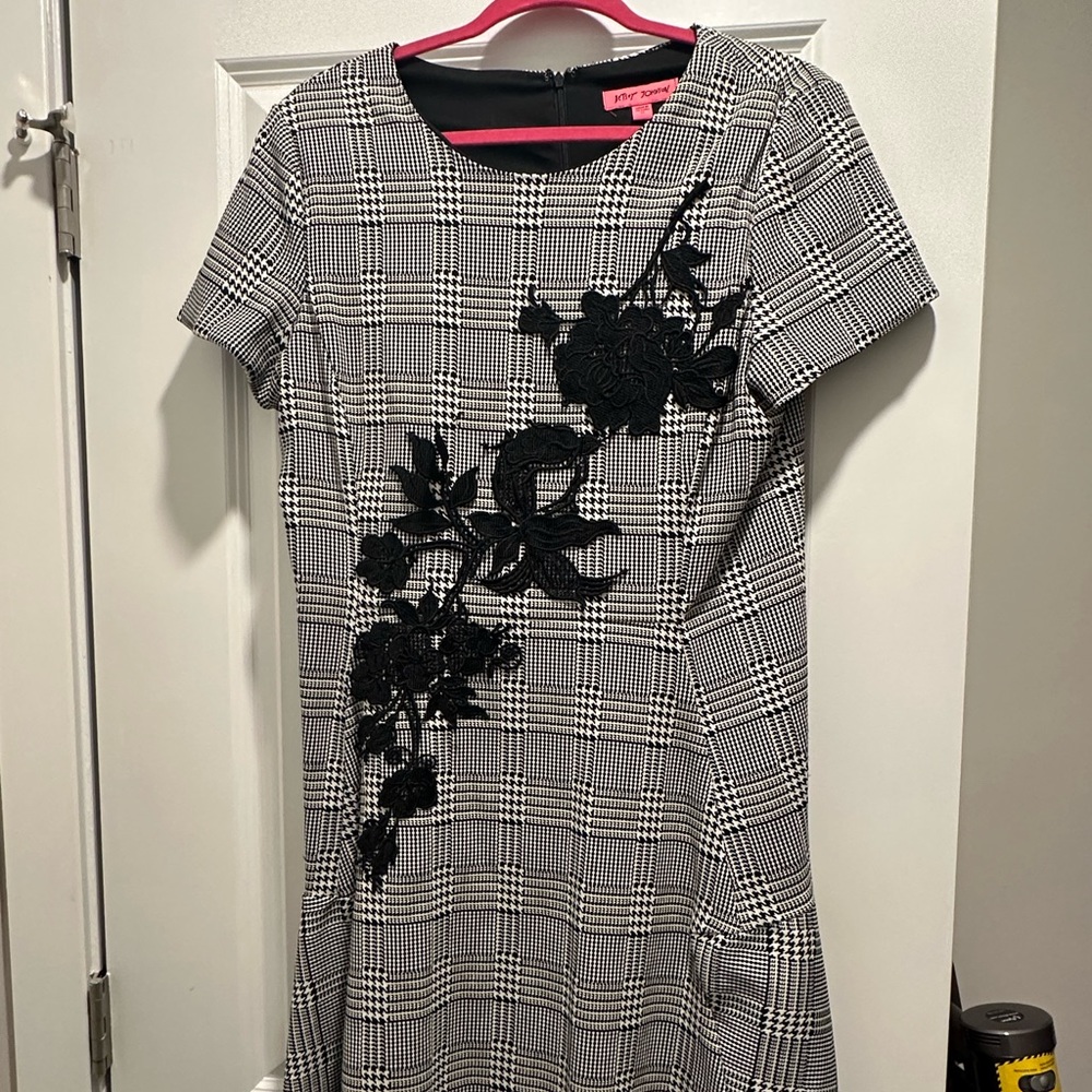 Betsey Johnson houndstooth dress